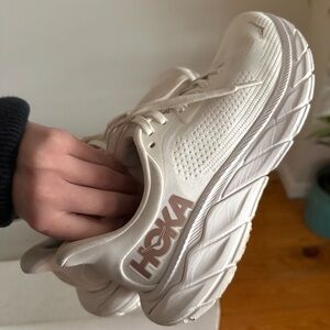 Hoka Arahi Running shoes